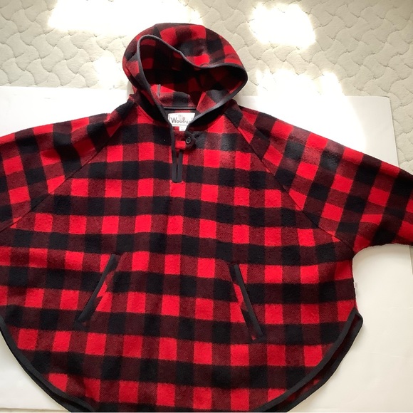 Red Buffalo Check Hooded Woolrich Poncho - Picture 3 of 15